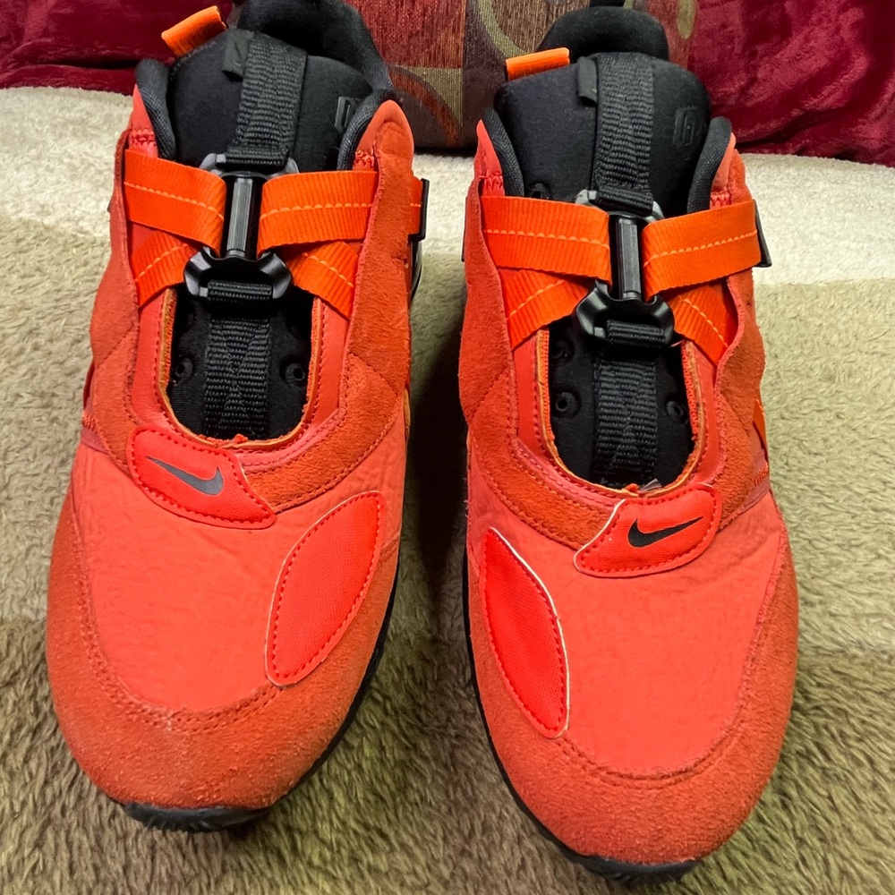 Odell. Beckmann JR Nike 270 suede orange size 10